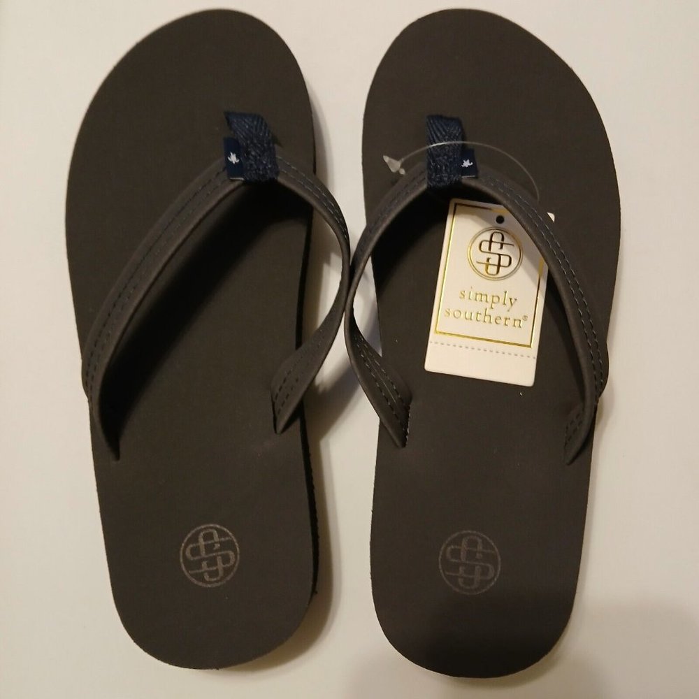 Simply Southern Women's Size Small 5.5/6.5 Leather Flip Flop Asphalt Black